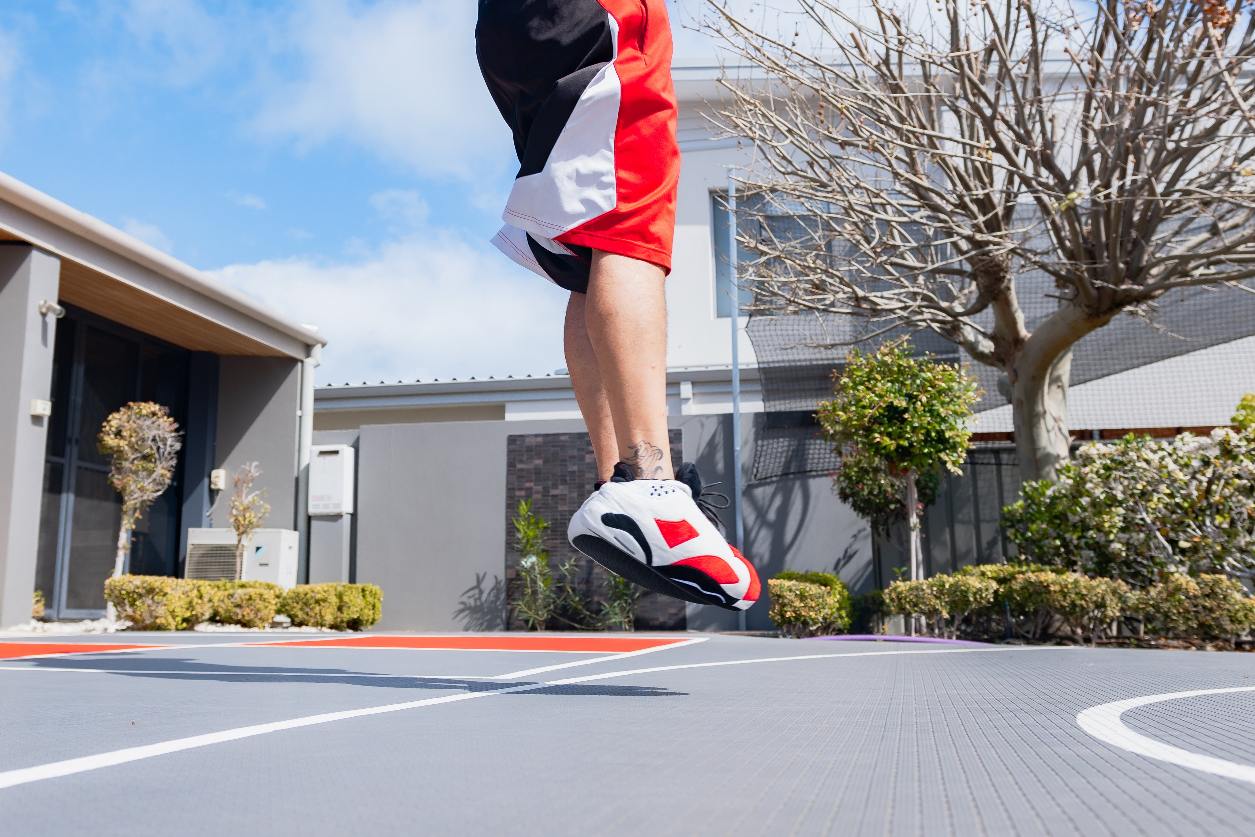 Jump Shot Siesta Sneakers